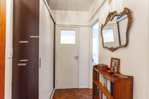 Hermoso Departamento De 4 Ambientes. Excelente Ubicacion. A Metros Del Subte B.