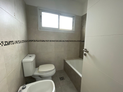 Villa Allende, Bancor Certificado, Duplex En Housing , Dos Dorm Dos Baños Cochera Patio
