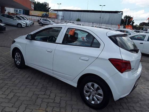 Imagem 7 de 10 de Chevrolet Onix 1.0 Mpfi Lt 8v Flex 4p Manual