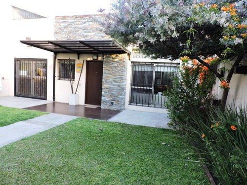 Casa En Venta En Una Planta En Berazategui