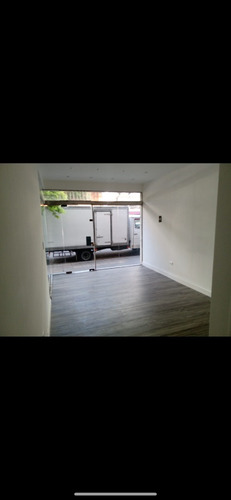 Imagen 5 de 5 de Venta Local Sobre Rivadavia --