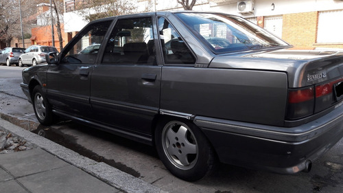 Renault 21
