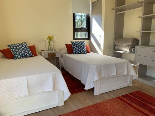 Casa En Venta De 4 Dormitorios En Polo Punta Del Este