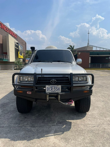 Imagen 2 de 8 de Toyota Autana