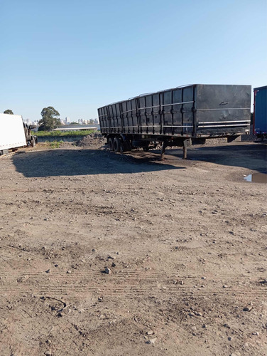 Carreta Graneleira 2013 Ls / Prancha / Ls 3 Eixos