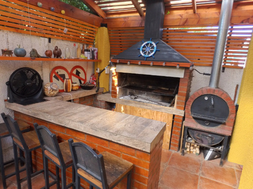 Casa 3 Dormitorios, 2b, 2est Y Mansarda