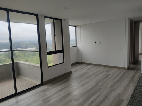 Apartamento Para Arriendo En Marinilla Sector Alcaravanes (20872).