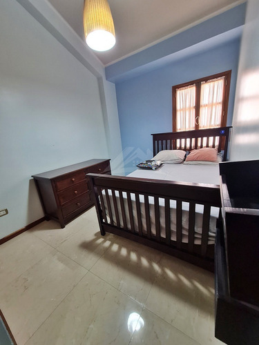 Imagen 9 de 11 de Se Alquila Espectacular Apto Duplex Res. Pueblo Viejo