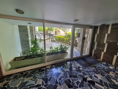 Los Palos Grandes Se Vende Apto Para Remodelar De 157 Mts P7l