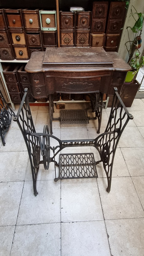 Antiguo Pie De Máquina De Coser Singer En Hierro Fundicion (Usado)