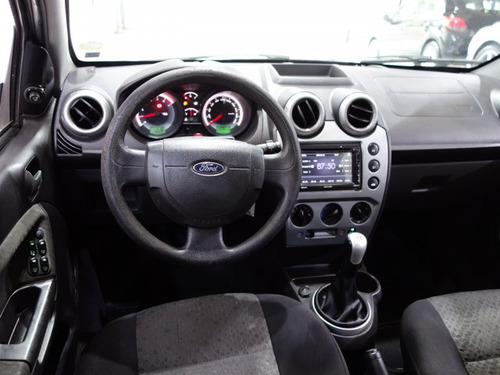 Ford Fiesta Fiesta 1.6 MPI HATCH 8V FLEX 4P MANUAL