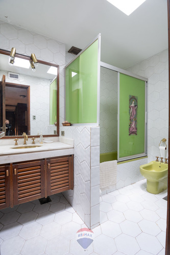 Casa Venta 5 Dorm.depto.pileta B°parque Horizonte