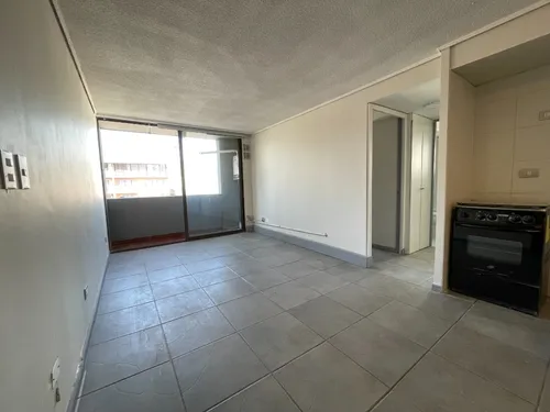 Amplio Departamento, A Pasos Metro Los Heroes