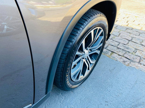 Imagem 6 de 15 de Mitsubishi Outlander 2.0 16v Gasolina 4p Automático