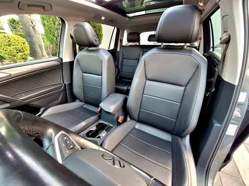 Volkswagen Tiguan 5p Comfortline L4/1.4/T Aut