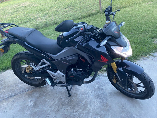 Imagen 2 de 6 de Honda Cb190 Negra. Como Nueva. 2017. 4970 Kms