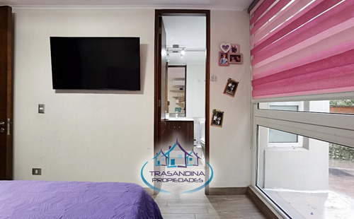 Vende Casa Amoblada 3d 4b 2e - Sector Peñalolén - Santiago