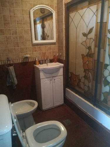 Ph Al Fondo De 3 Ambientes En Castelar Of 1595 J