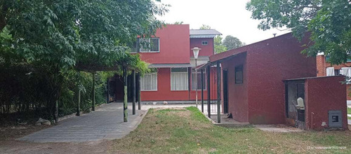 Casa En Venta - 3 Dormitorios 2 Baños 1 Toil - 180mts2 Cubiertos - Barrio La Casona - Cañuelas