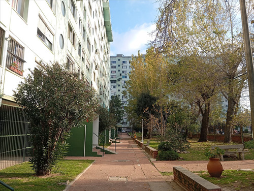 Se Vende Con Renta Dos Dorm. Súper Luminoso En Malvín Alto