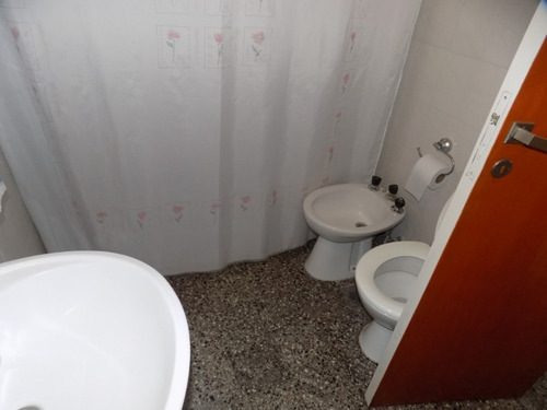 Chalet De 5 Ambientes, Galpon De 12x20 Mts, Bascula P/70 Toneladas Y Oficina