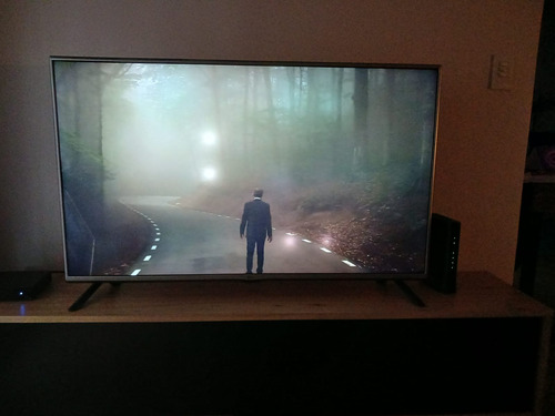 Smart Tv Lg 49lf6450 Usado Funciona Con 4 Manchas Blancas