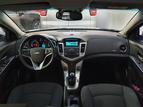 Imagem 5 de 9 de Chevrolet Cruze Hb Sport Lt 1.8 16v Flex Mec