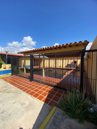 Casa En Conj Res. Laguna 2, San Antonio Sur