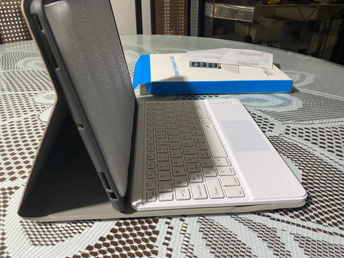 Case Con Teclado Trackpad iPad 10.2 - 7ma O 8va Generación