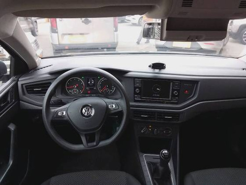 Imagem 3 de 9 de Volkswagen Virtus 1.6 Msi Total Flex Manual