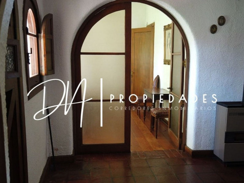 Preciosa Casa Estilo Neocolonial Español En Ñuñoa