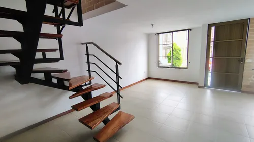 Vendo Hermosa Casa En El Conjunto Modelia En Dosquebradas, 135 Metros2
