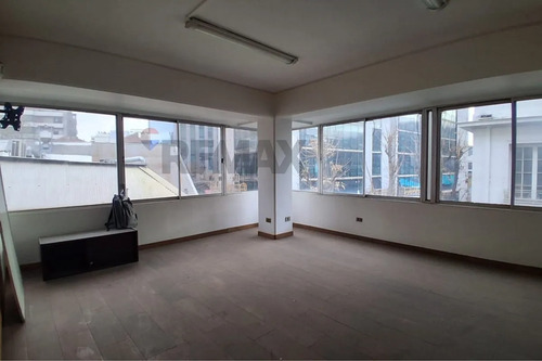 Venta De 4 Oficinas Para Remodelación