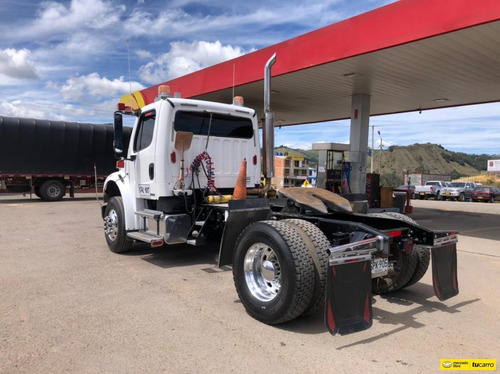 Freightliner M2 106