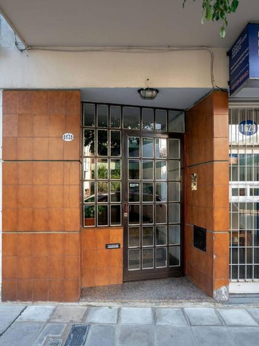 Departamento En Venta De 2 Ambientes En Parque Patricios