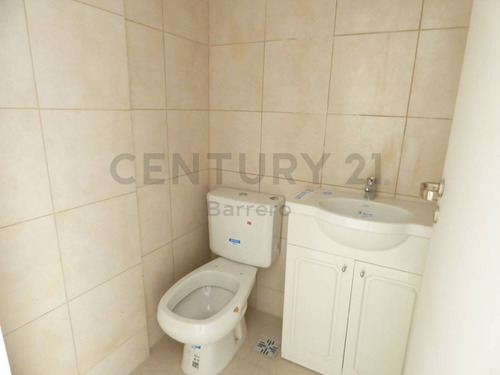Imagen 6 de 30 de Impecable Tres Ambientes Con Dos Dormitorios En Suite Y Toilette A Estrenar