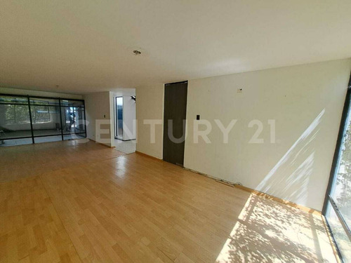 Casa En Venta En Privada 39 Oriente, El Mirador, Puebla, Puebla.