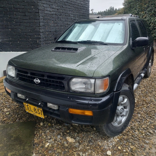 Nissan Pathfinder 1996 3.3 R50 Lux
