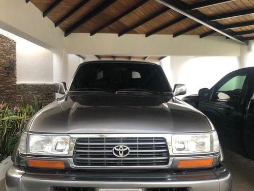 Imagen 2 de 18 de Toyota Burbuja Vx