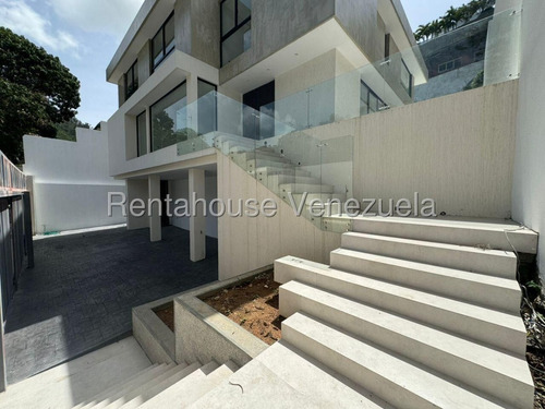 Ana Torres. Casa Dúplex En Venta 2518155 En Prados Del Este