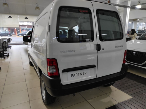 Imagen 15 de 18 de Peugeot Partner 1.6 Furgón Confort / Anticipo $540.000