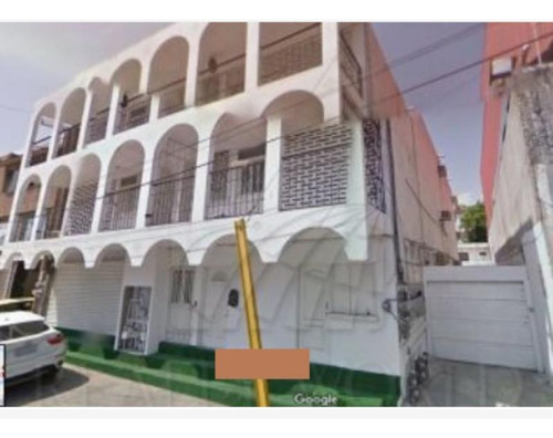 Edificio En Venta En Las Brisas