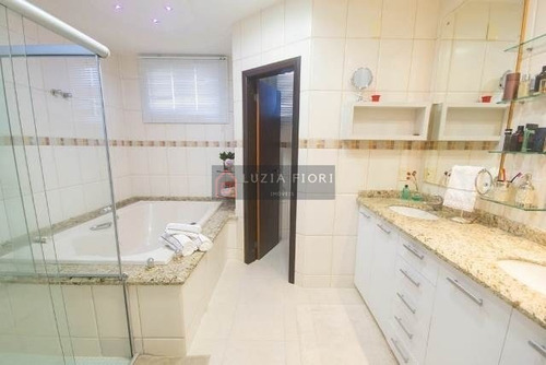 Imagem 12 de 13 de Rua Iririú - Residencial E Comercial - Excelente Sobrado Residencial Com Sala Comercial Mobiliada De Frente Para A Rua. Averba - 163 - 69962088