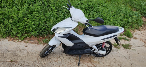 Imagem 1 de 6 de Hong Yang Scooter