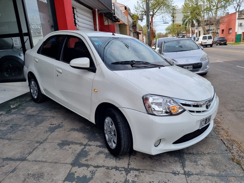 Toyota Etios 1.5 Sedan Xs