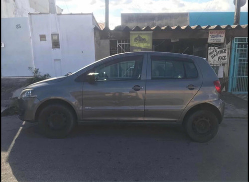 Imagem 4 de 8 de Volkswagen Fox 2011 1.0 Vht Trend Total Flex 5p