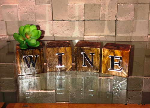 Mini Nicho E Cubos Wine Letra Acrílico Espelhado