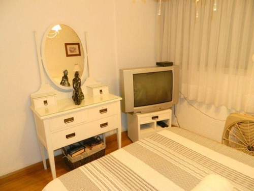Apartamento En Venta De 2 Dormitorios En Peninsula