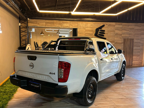 Nissan Frontier 2.3t S 4x4 Mt L22