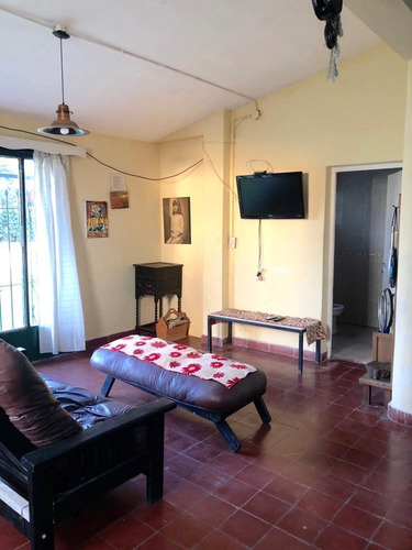 Imagen 9 de 14 de Quinta 20 De Junio / Pontevedra . 2 Piletas ,quincho,asador ,4 Hab , Internet Cable .